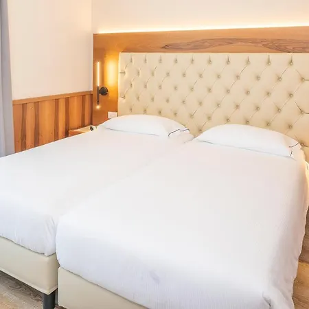 Hotel Centrale Otel